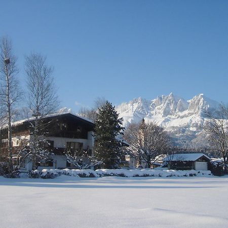 Bed And Breakfast Pension Foidl Oberndorf in Tirol Exterior photo